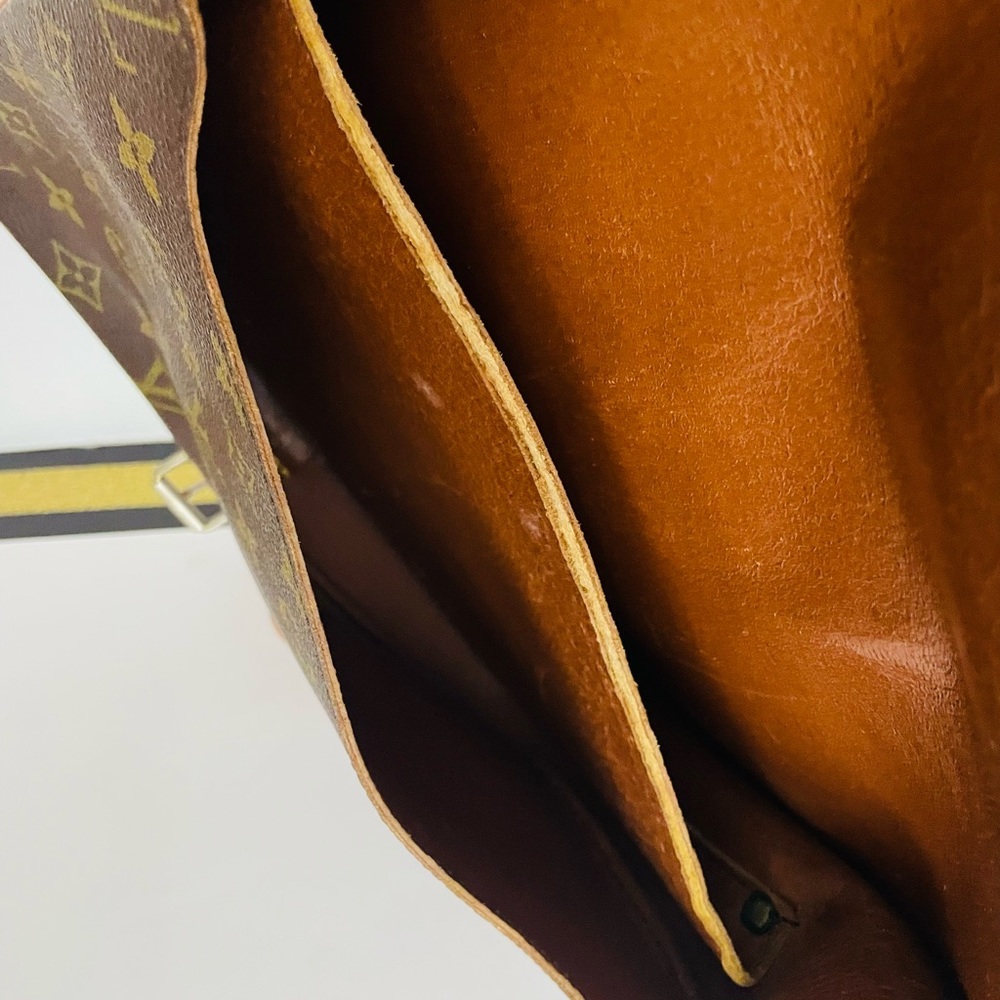 Louis Vuitton Brown Monogram Canvas Shoulder Bag with Tan Leather Trim - Picture 11 of 13